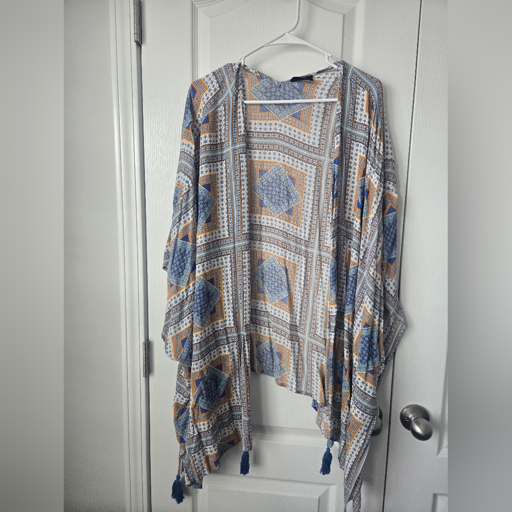 Heyson Kimono Geometric Patterned Kimono with Tassels Size Medium